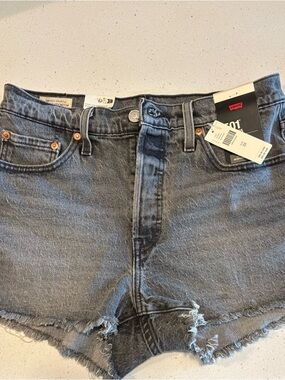 Levi's 501 Shorts in Washed Gray Black